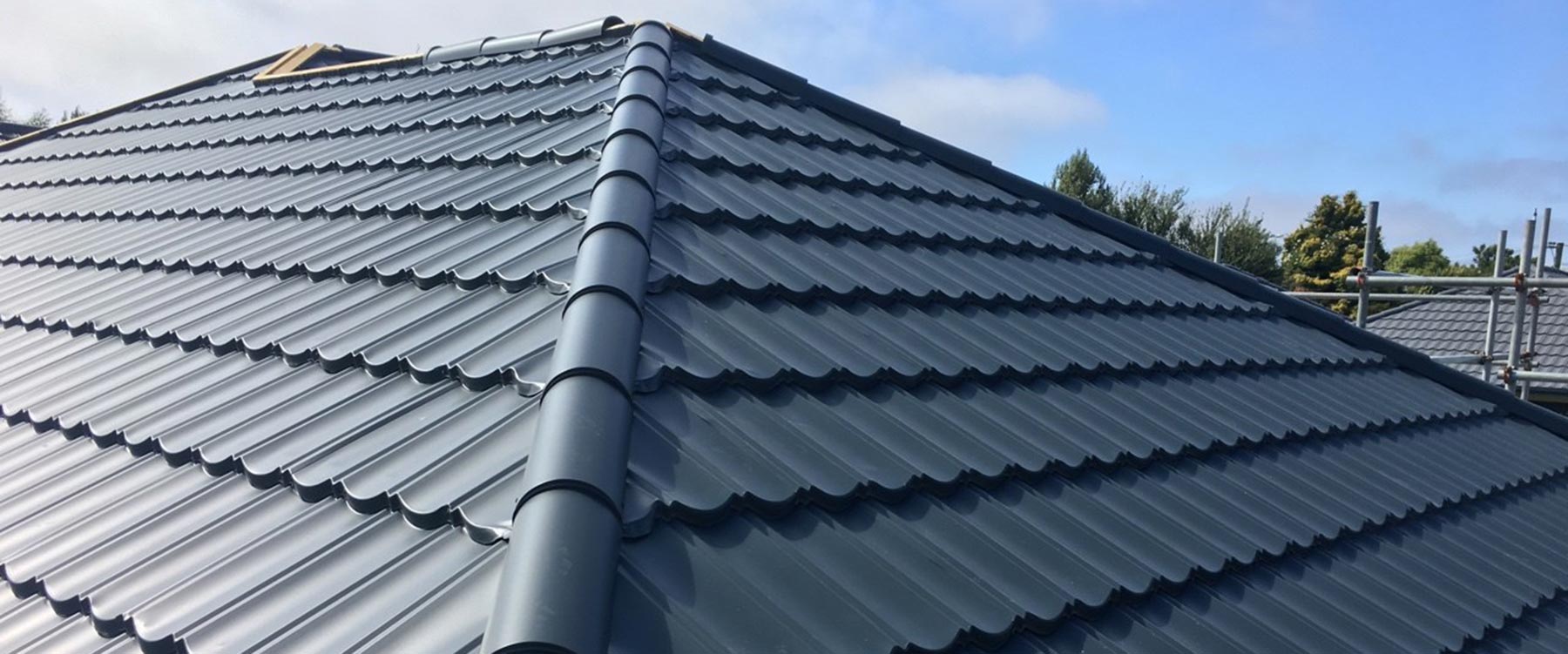 Metal Roofing Vs Traditional Tile Roofing - vrogue.co